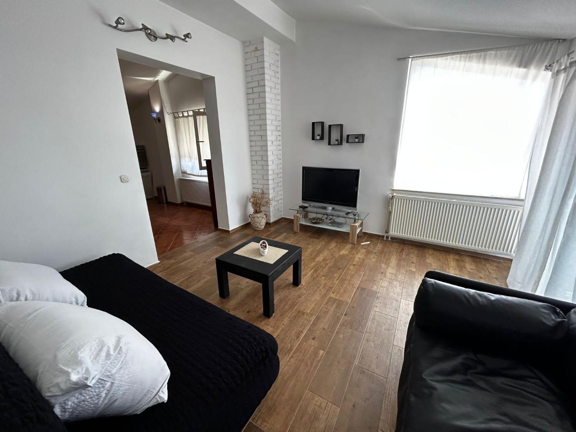 פירובאץ Apartments Petrovic מראה חיצוני תמונה