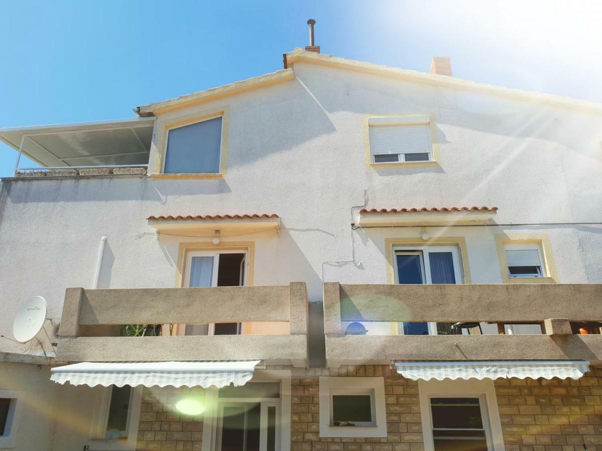 פירובאץ Apartments Petrovic מראה חיצוני תמונה
